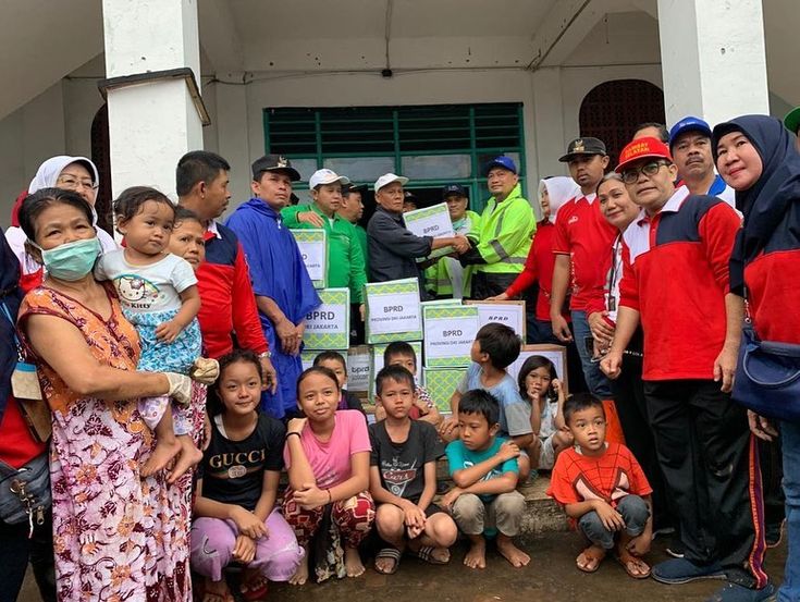 Penyaluran Bantuan Desa Mekar Jaya